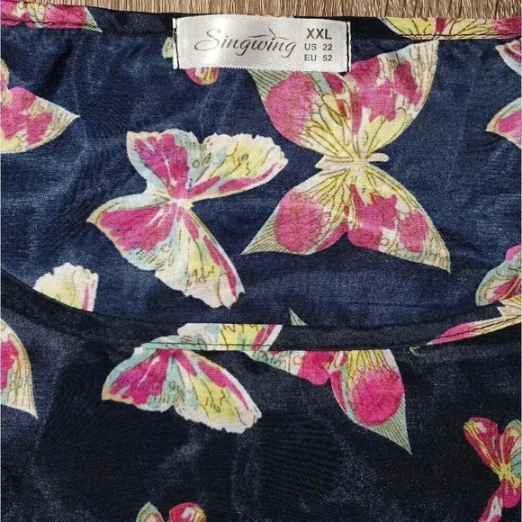 NWOT! Gorgeous Butterfly Print Plus Size Blouse Tank Lightweight Size XXL - Picture 3 of 4